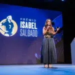 Carol Barcellos apresenta o Prêmio Isabel Salgado